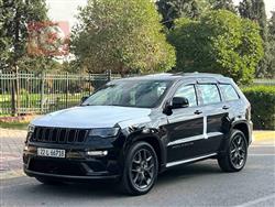 جیپ گراند شیرۆکی